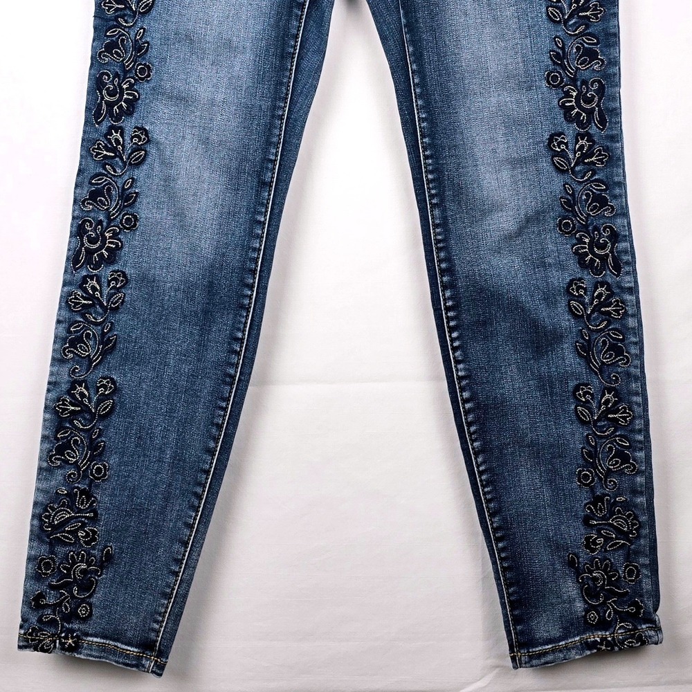 INC International Concepts Curvy Fit Skinny Leg Floral Embroidered Jeans 10 - Picture 4 of 14